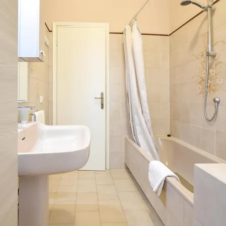 Apartment Lovely In With Wifi *
